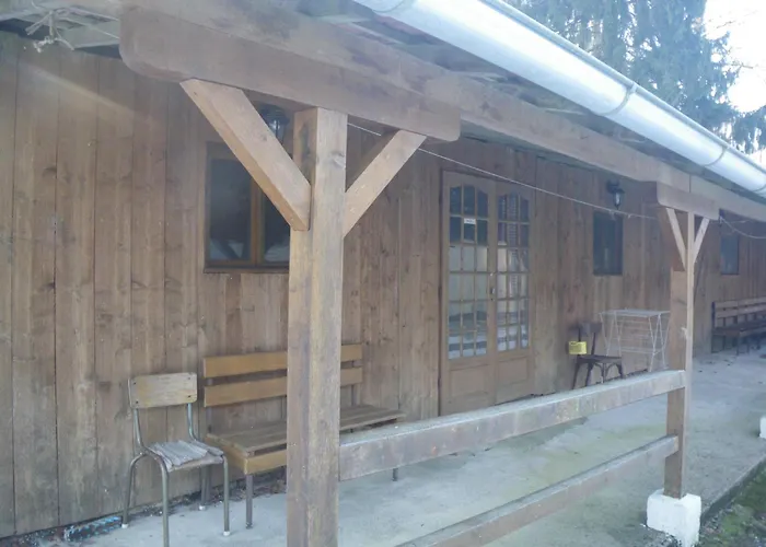 Wagons Dortoir Campsite Chaudenay (Haute-Marne)